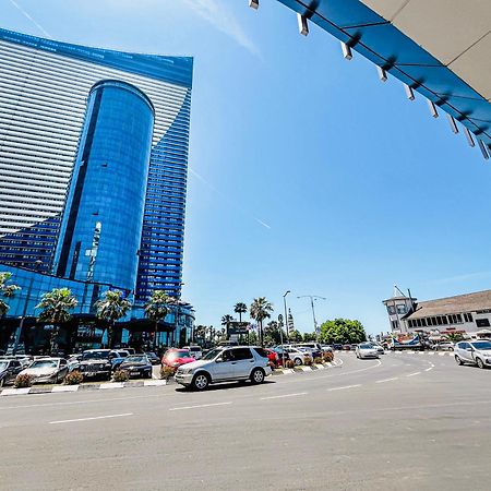 Luxury Batumi Hotel Exterior photo