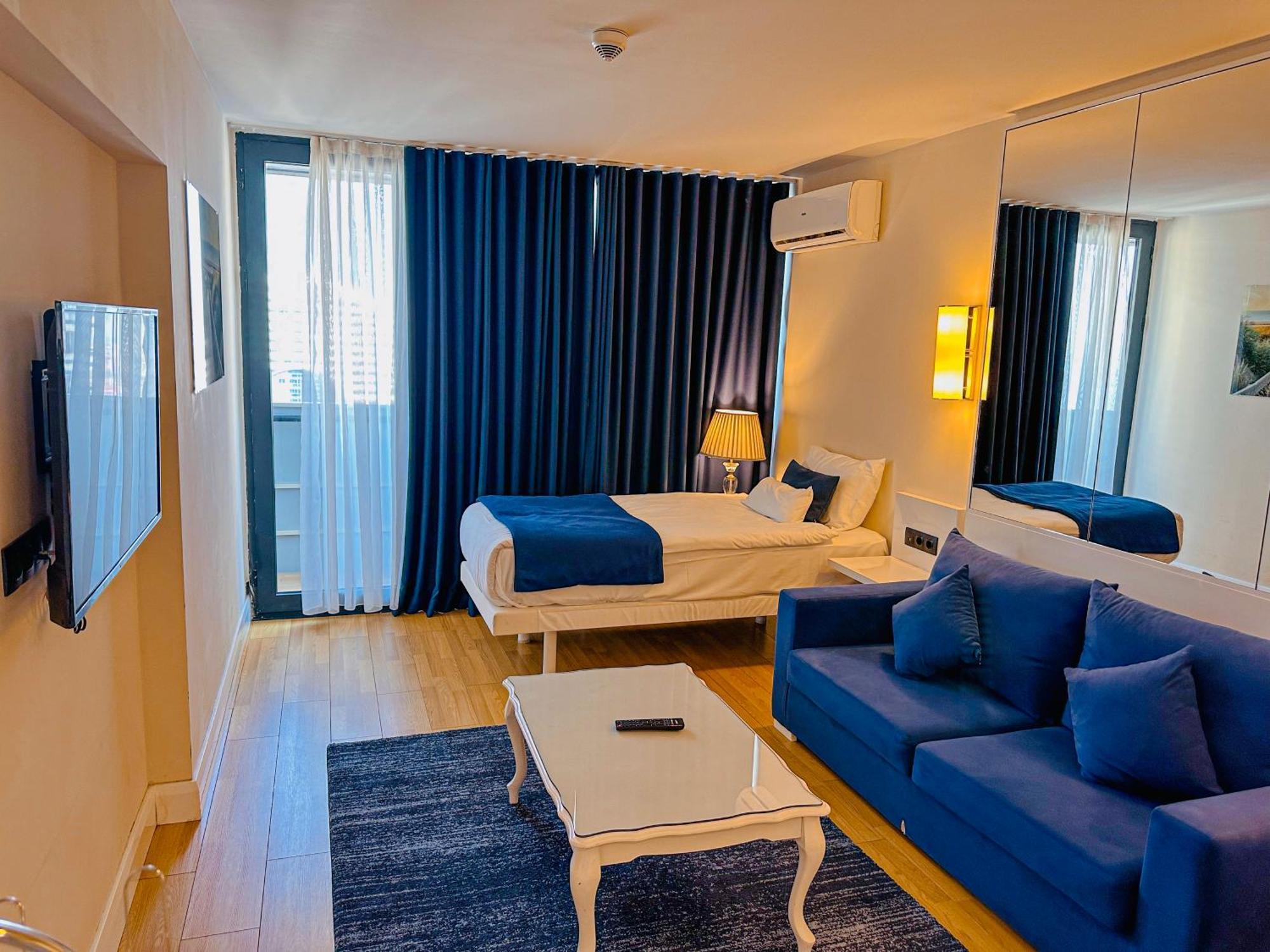 Luxury Batumi Hotel Exterior photo