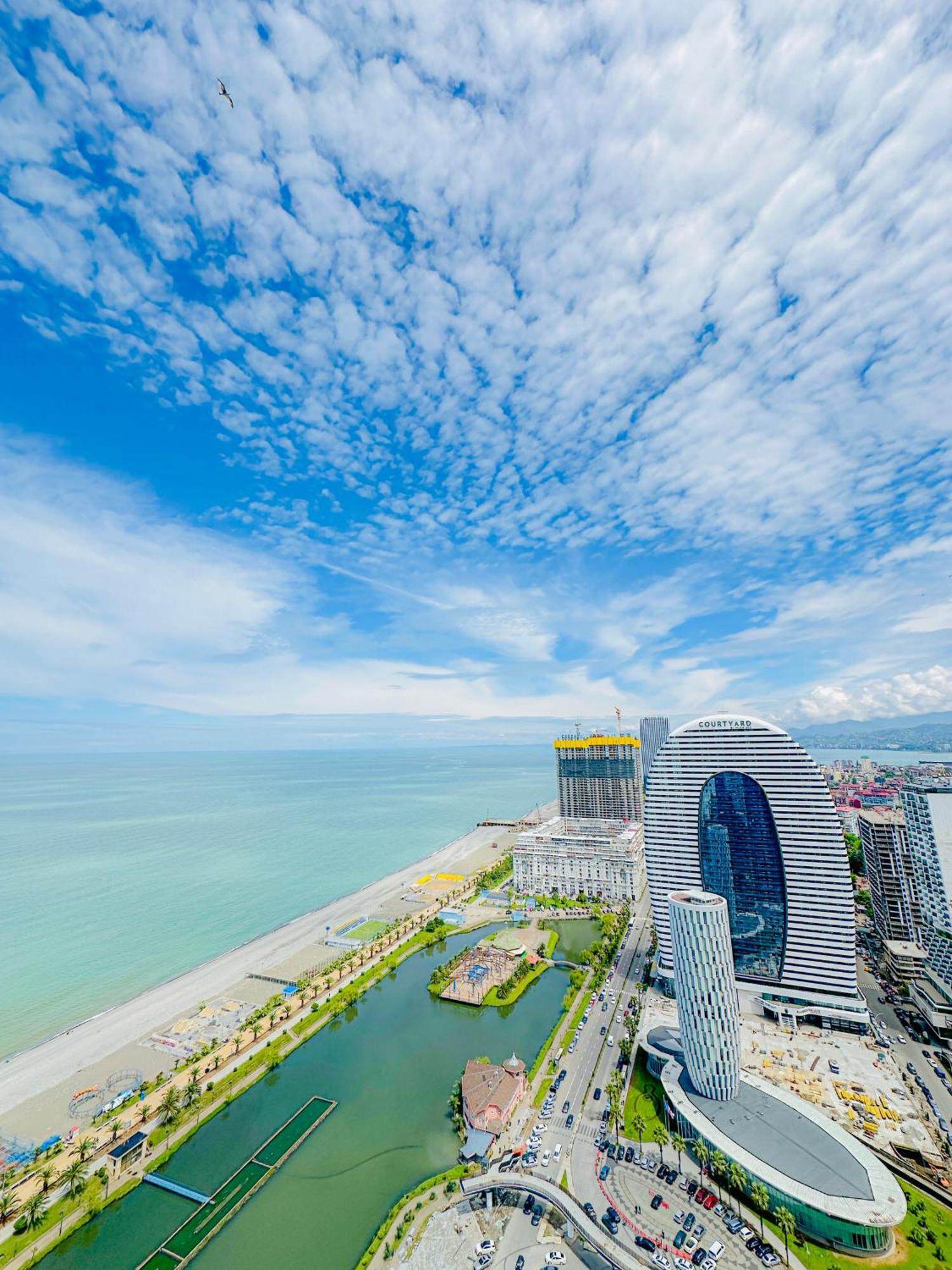 Luxury Batumi Hotel Exterior photo